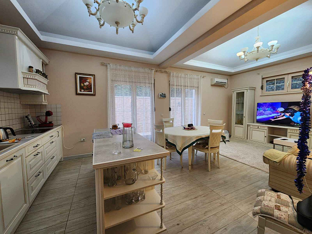 House for sale in Herceg Novi with a swimming pool 